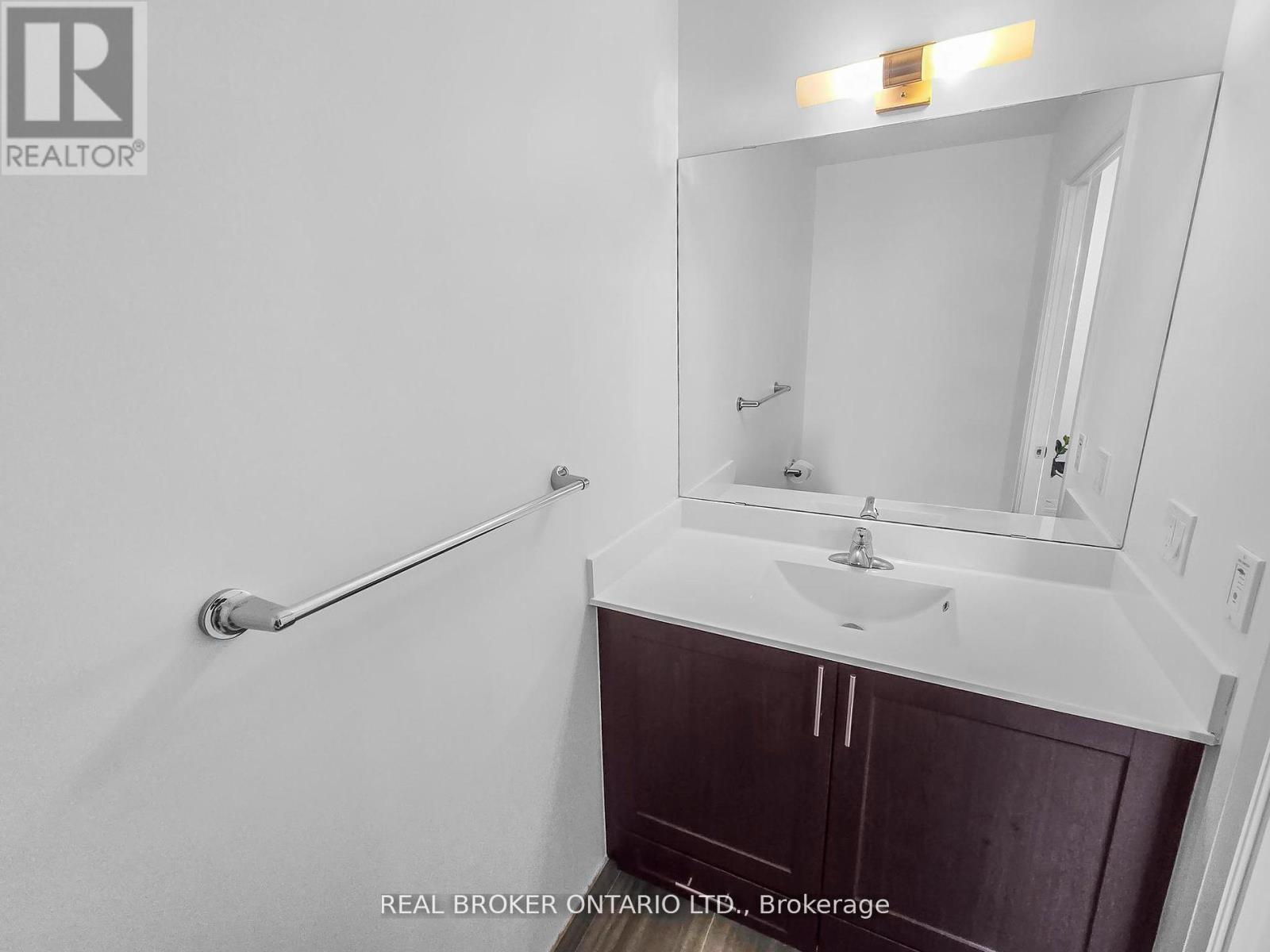 2210 - 55 Ann O'Reilly Road, Toronto, ON - Indoor Photo Showing Bathroom