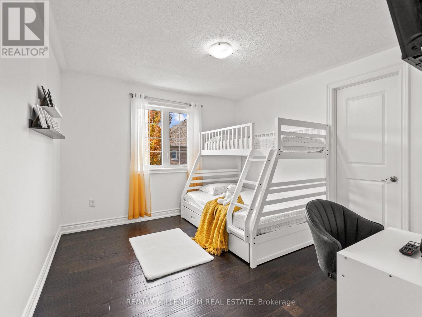 24 Black Duck Trail, King, ON - Indoor Photo Showing Bedroom