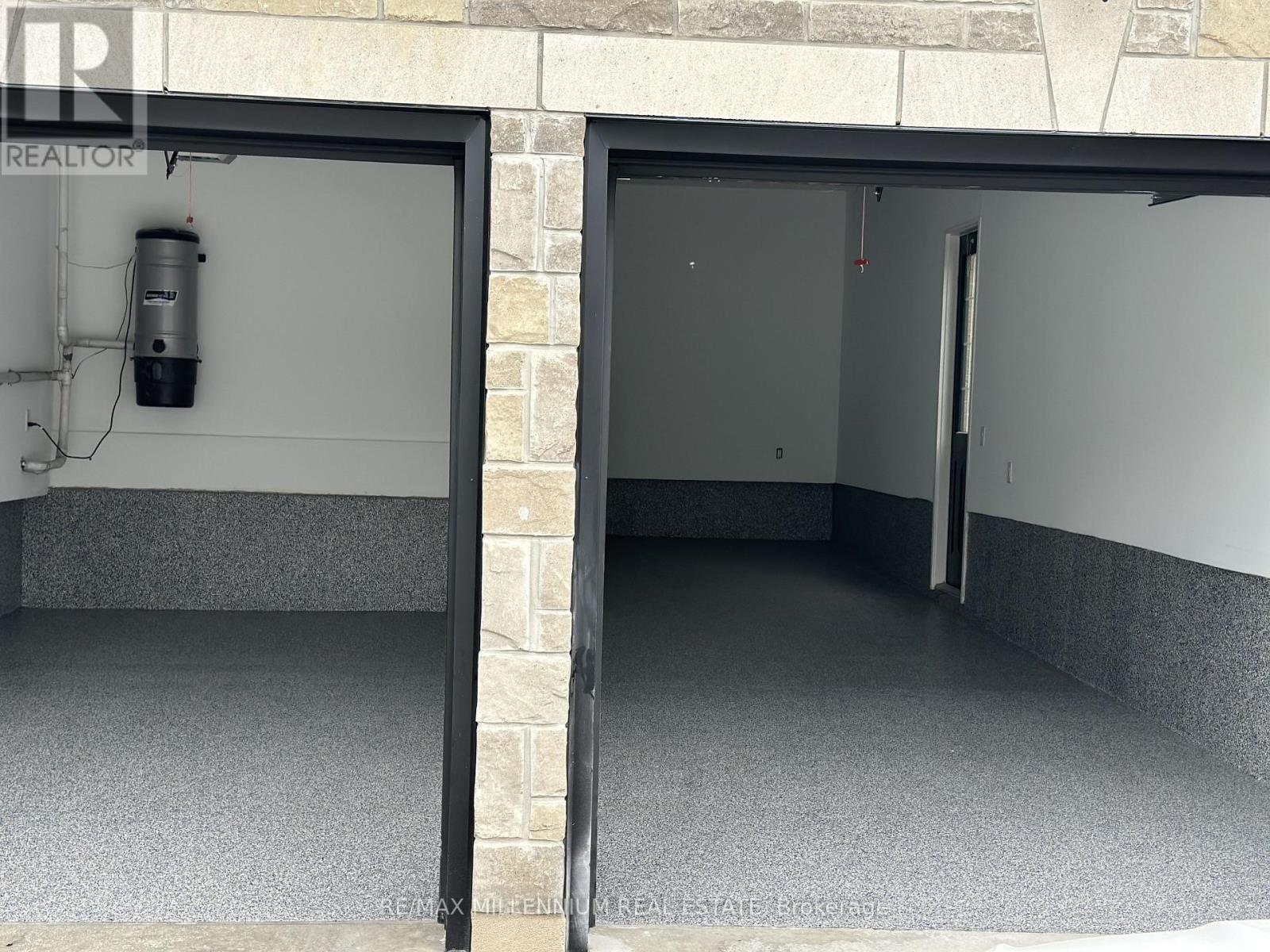 24 Black Duck Trail, King, ON - Outdoor With Exterior