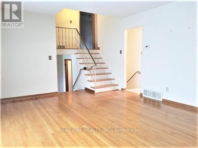 79 Osborne Crescent, Oakville, ON - Indoor Photo Showing Other Room