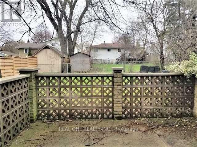 79 Osborne Crescent, Oakville, ON - Outdoor