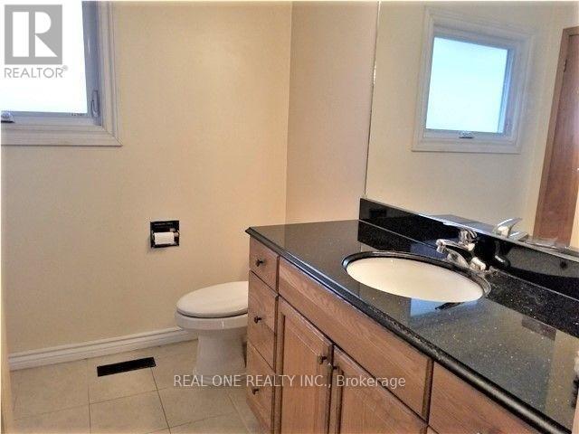 79 Osborne Crescent, Oakville, ON - Indoor Photo Showing Bathroom