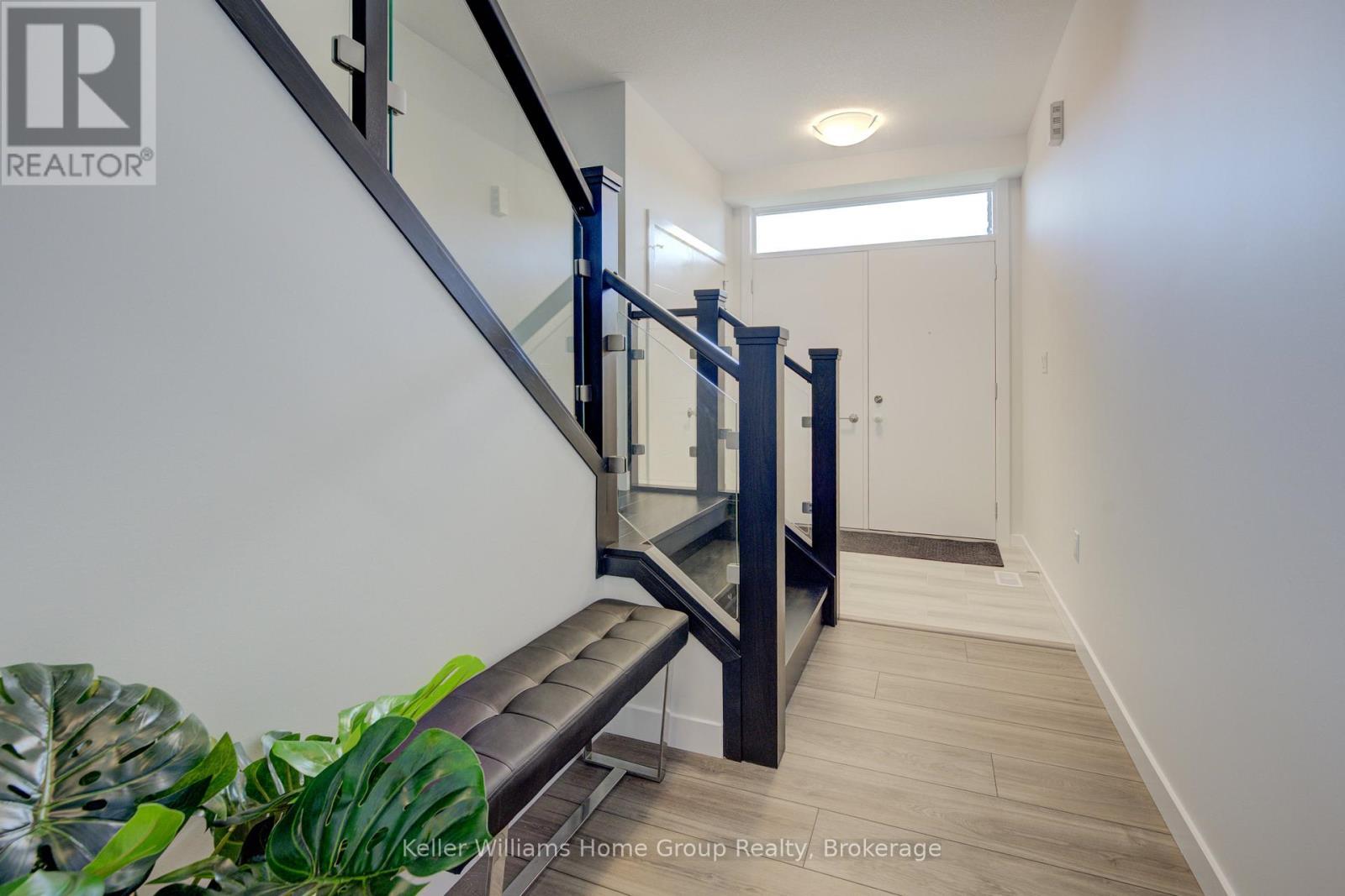 16 Nicholas Way, Guelph (Victoria North), ON - Indoor Photo Showing Gym Room