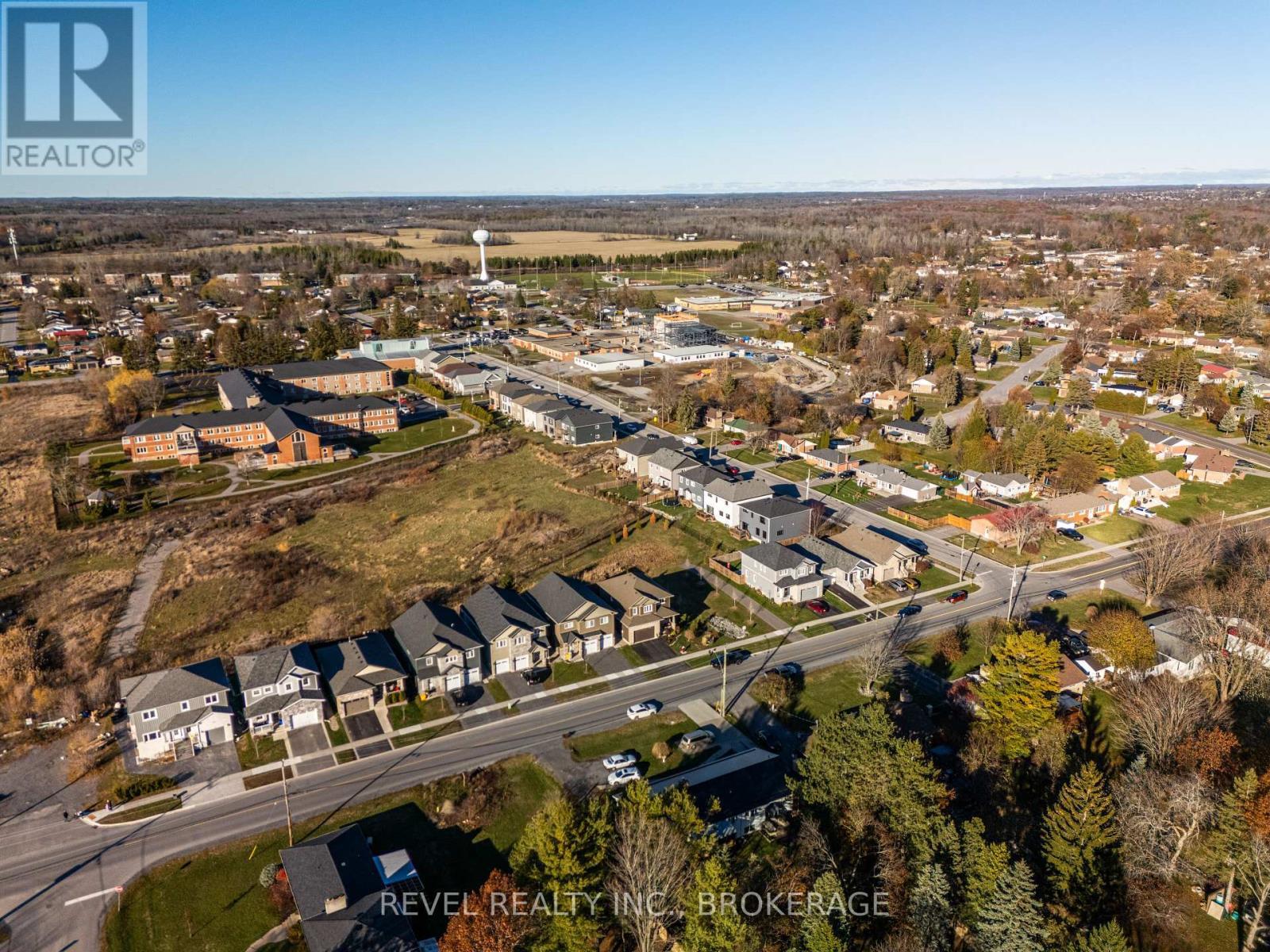 00 Manitou Crescent, Loyalist (Amherstview), ON