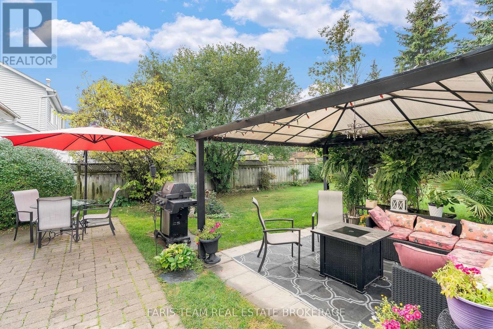 963 Linden Street, Innisfil, ON - Outdoor With Deck Patio Veranda