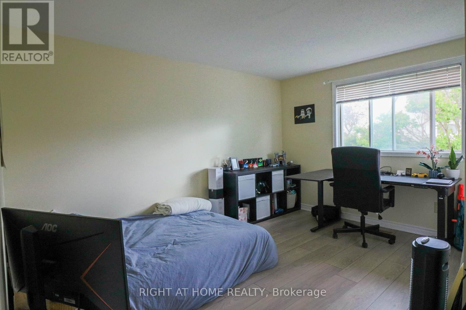 50 Fireside Crescent, Ottawa, ON - Indoor Photo Showing Bedroom