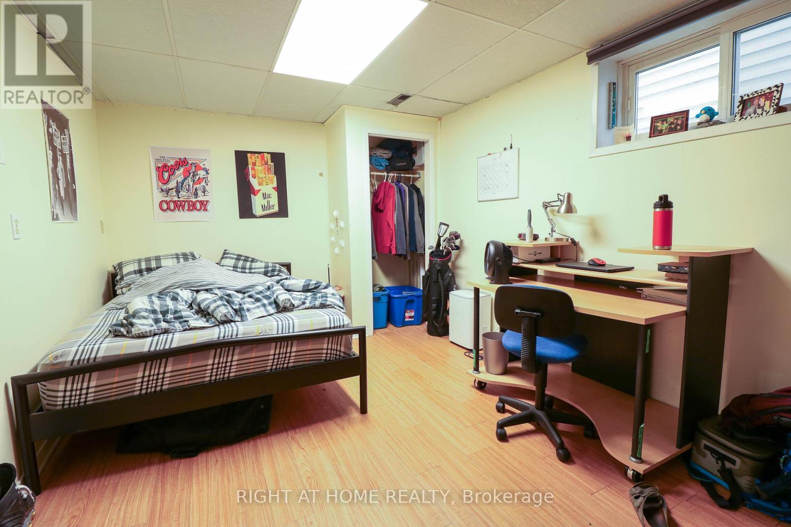50 Fireside Crescent, Ottawa, ON - Indoor Photo Showing Bedroom