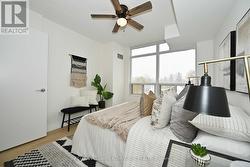 Room for furniture & bedside tables -