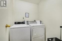 Common floor laundry -