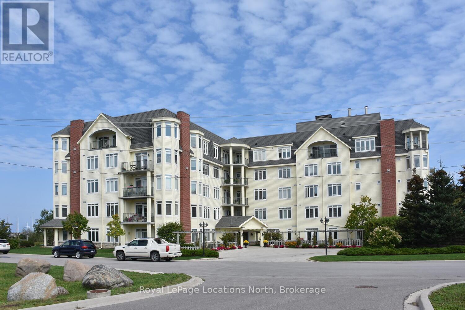 Ph 3 - 10 Bay Street E, Blue Mountains, ON - Outdoor With Facade