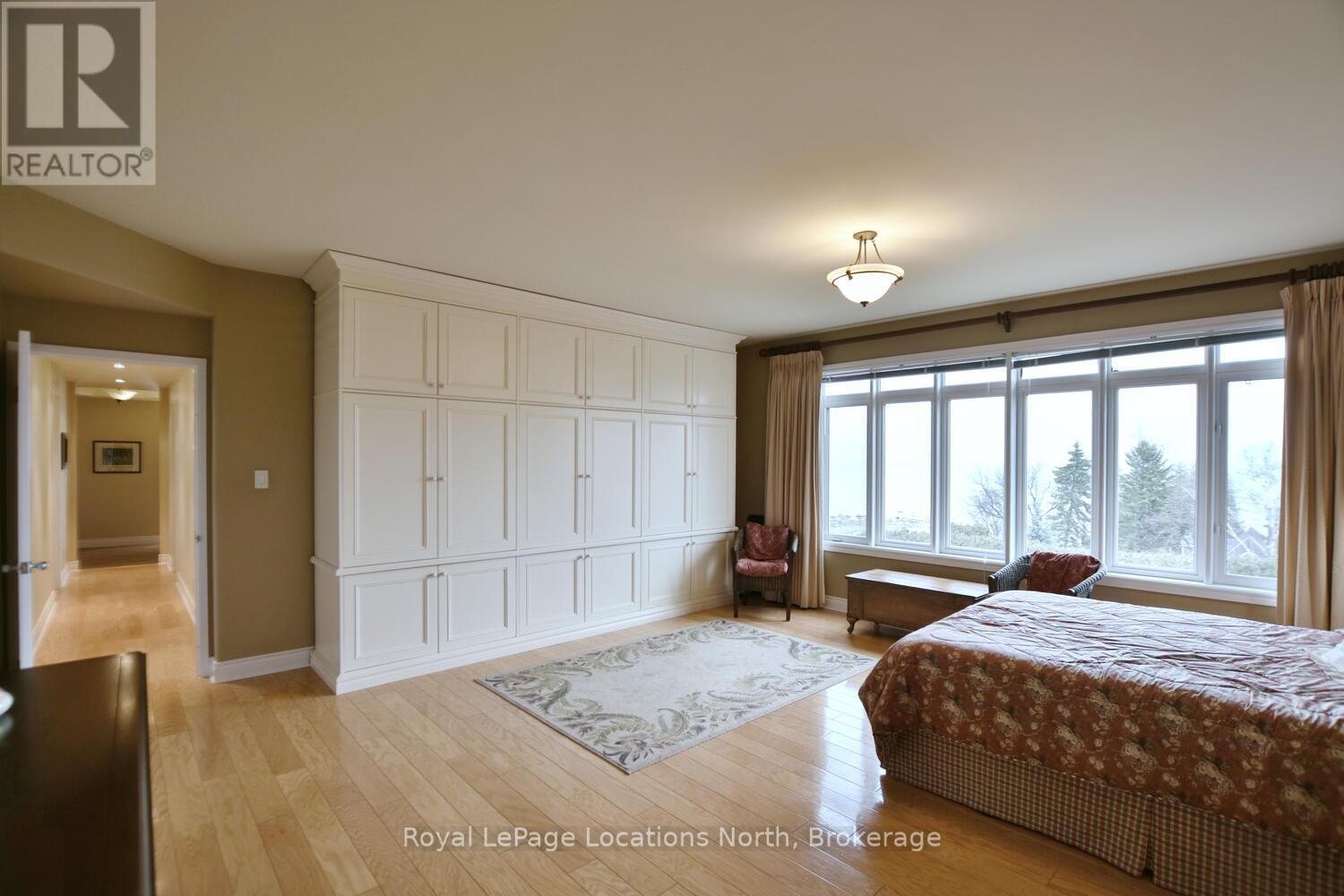 Ph 3 - 10 Bay Street E, Blue Mountains, ON - Indoor Photo Showing Bedroom