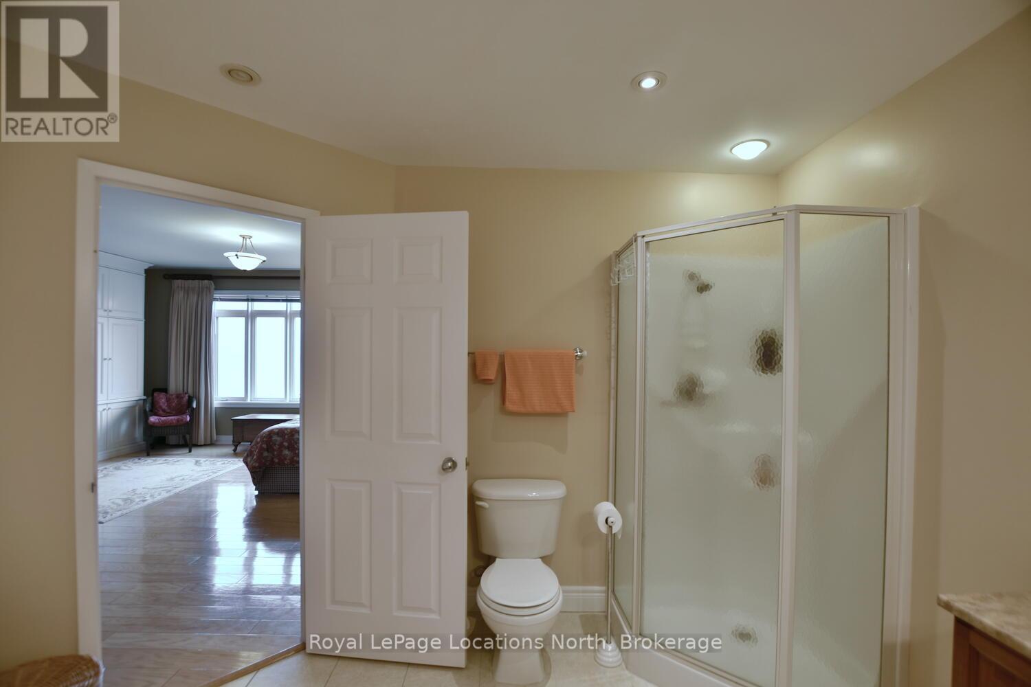 Ph 3 - 10 Bay Street E, Blue Mountains, ON - Indoor Photo Showing Bathroom