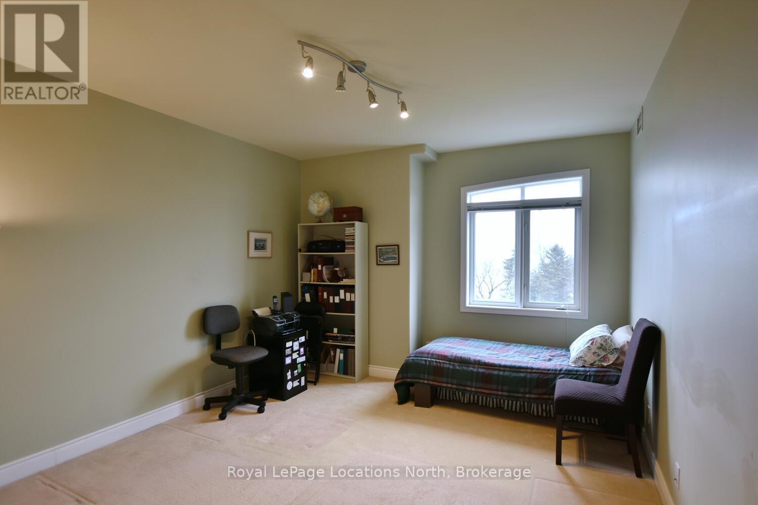 Ph 3 - 10 Bay Street E, Blue Mountains, ON - Indoor Photo Showing Bedroom