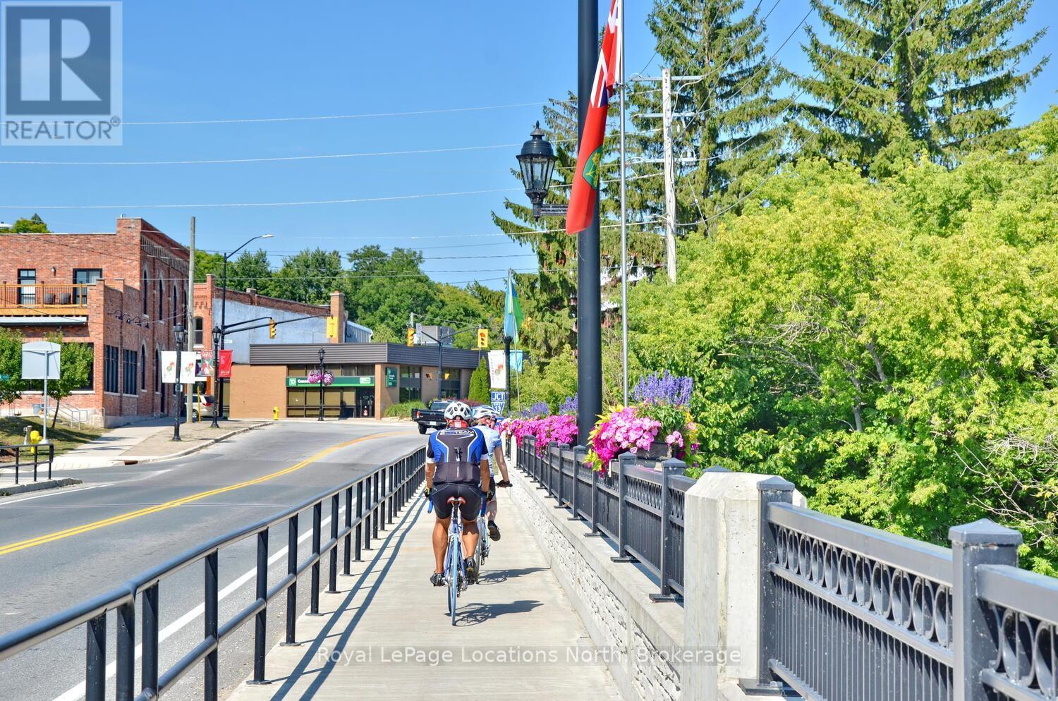 Ph 3 - 10 Bay Street E, Blue Mountains, ON - Outdoor