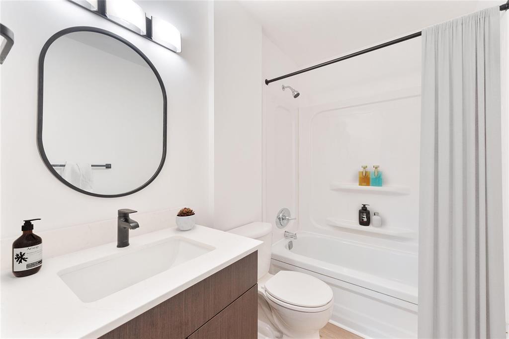 101 Barker Street, Dauphin, MB - Indoor Photo Showing Bathroom