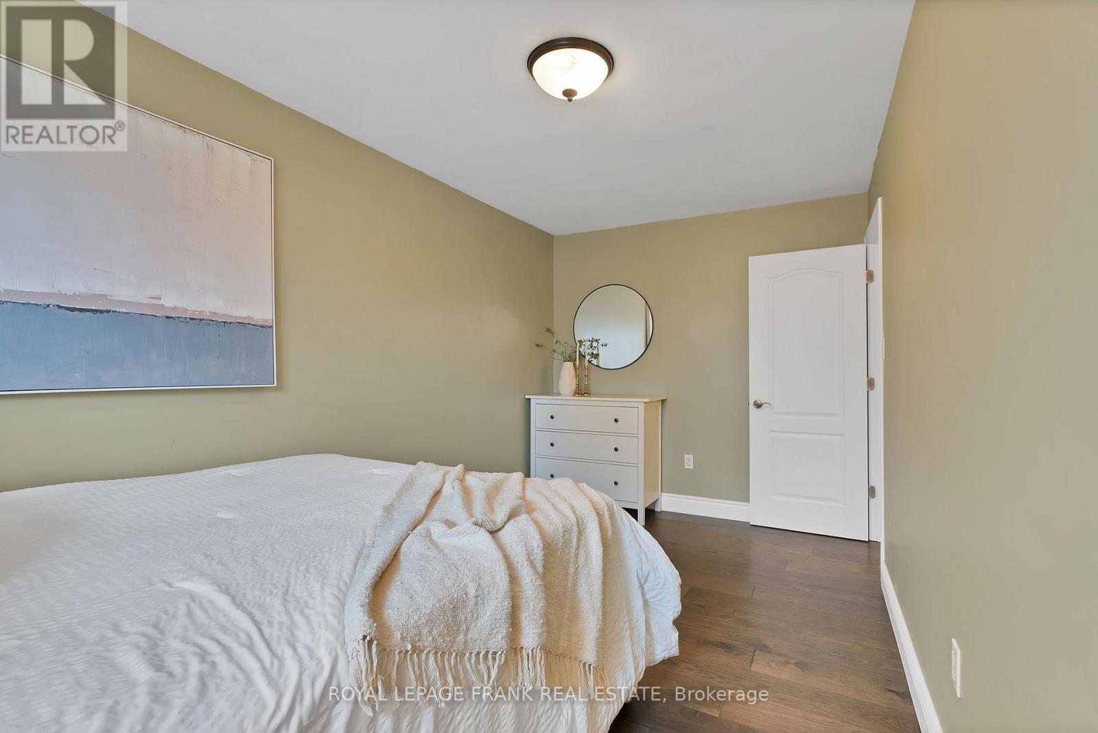 33 York Street, Georgina (Baldwin), ON - Indoor Photo Showing Bedroom