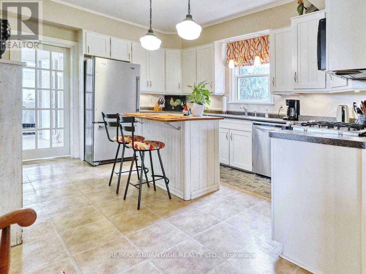 9907 Littlewood Drive, Middlesex Centre, ON