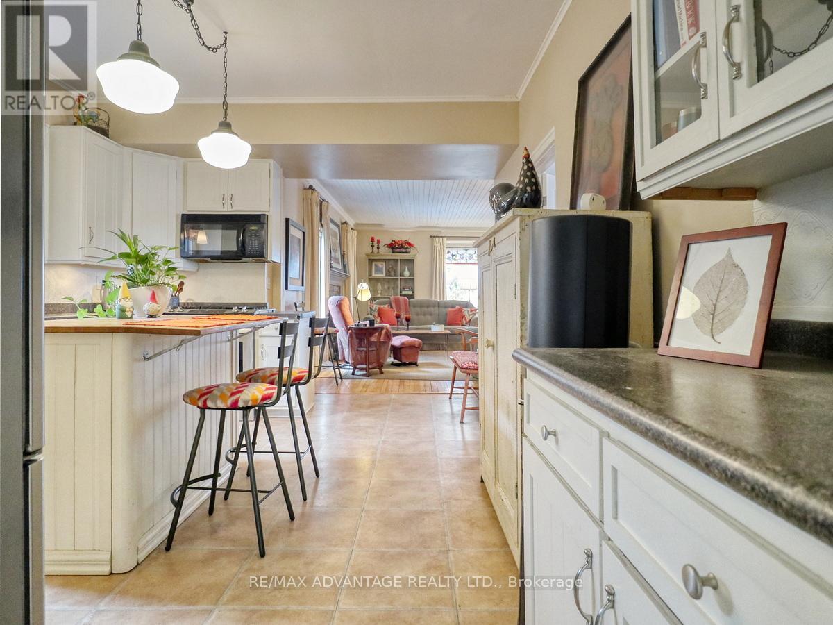 9907 Littlewood Drive, Middlesex Centre, ON