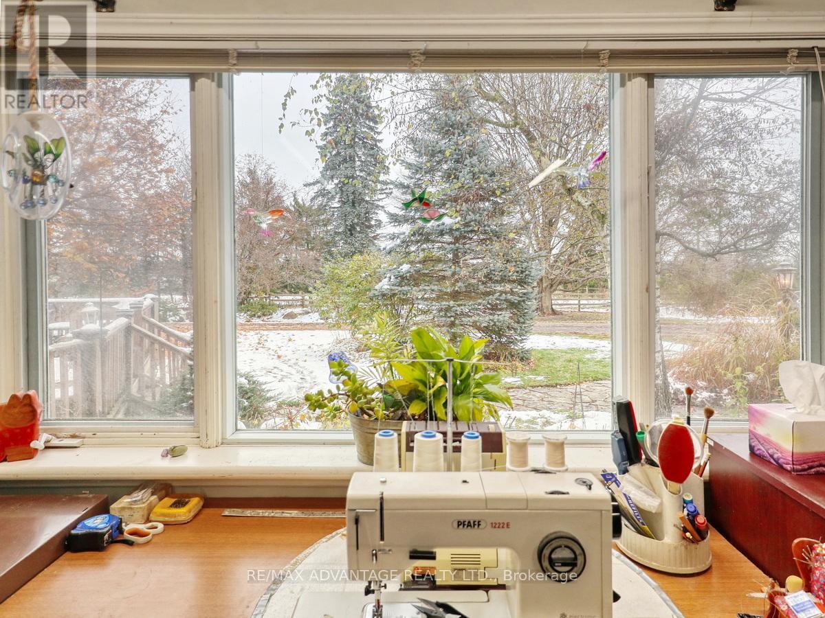 9907 Littlewood Drive, Middlesex Centre, ON