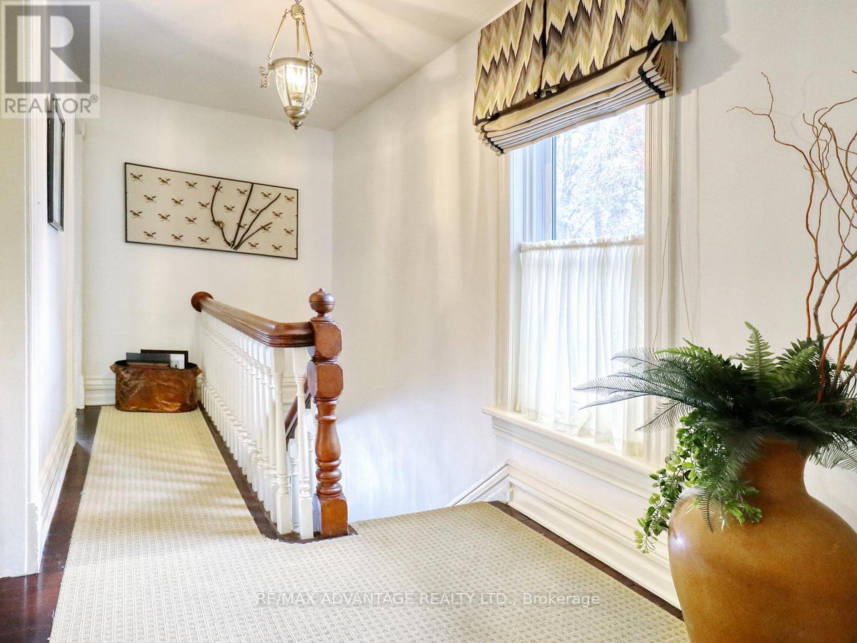 9907 Littlewood Drive, Middlesex Centre, ON