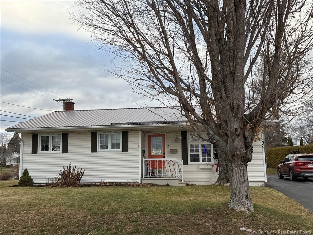 236 Neilson St, Woodstock, NB