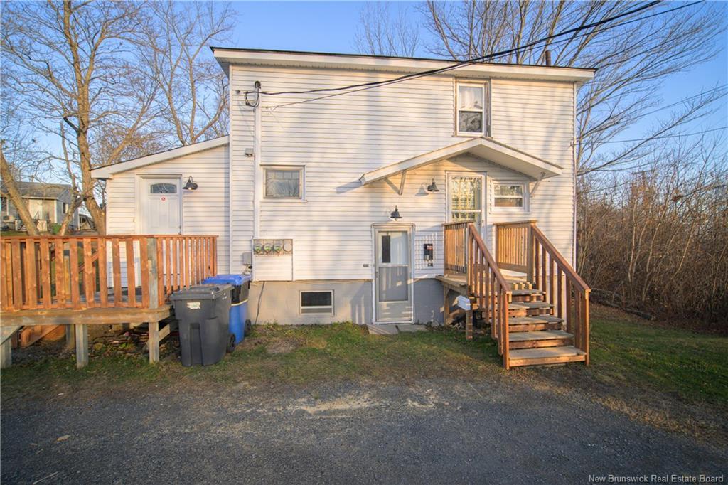 2 Hillcourt Dr, Fredericton, NB