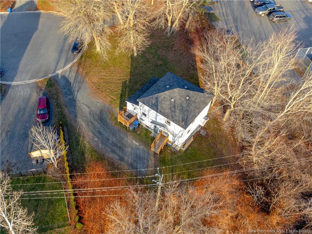 2 Hillcourt Dr, Fredericton, NB