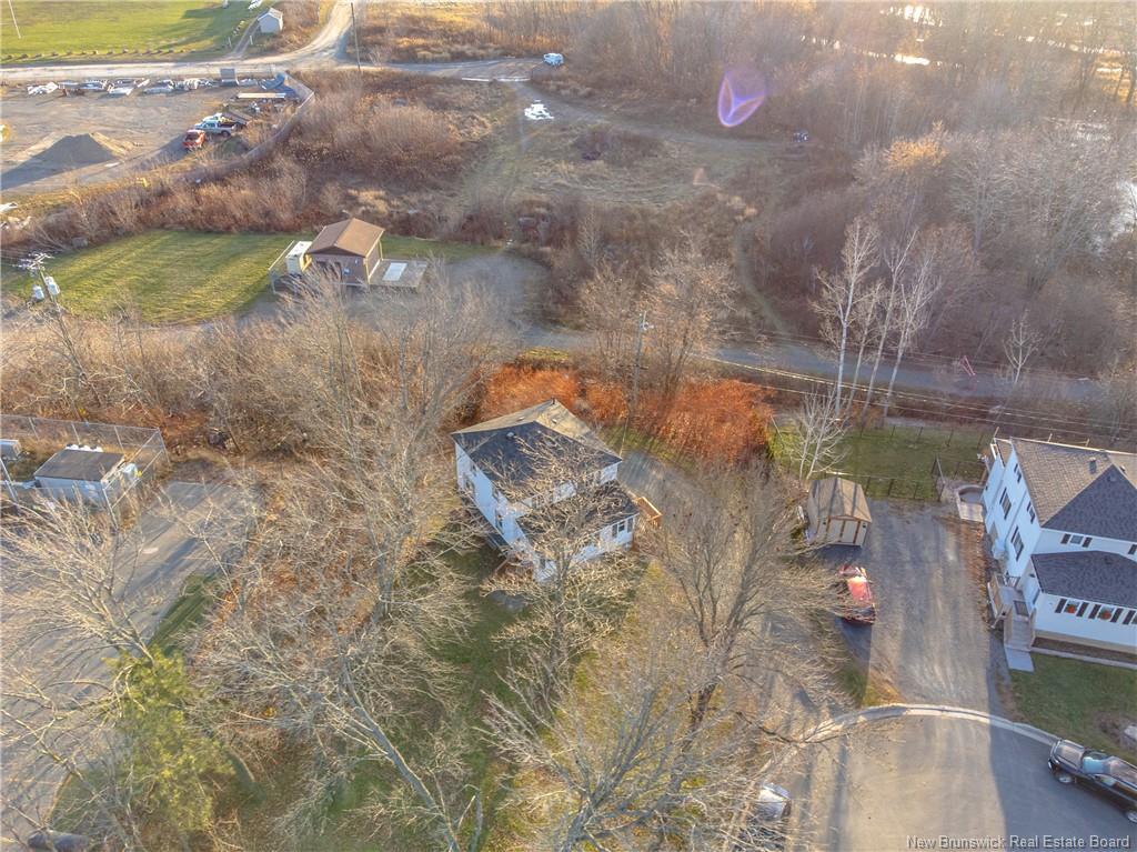 2 Hillcourt Dr, Fredericton, NB