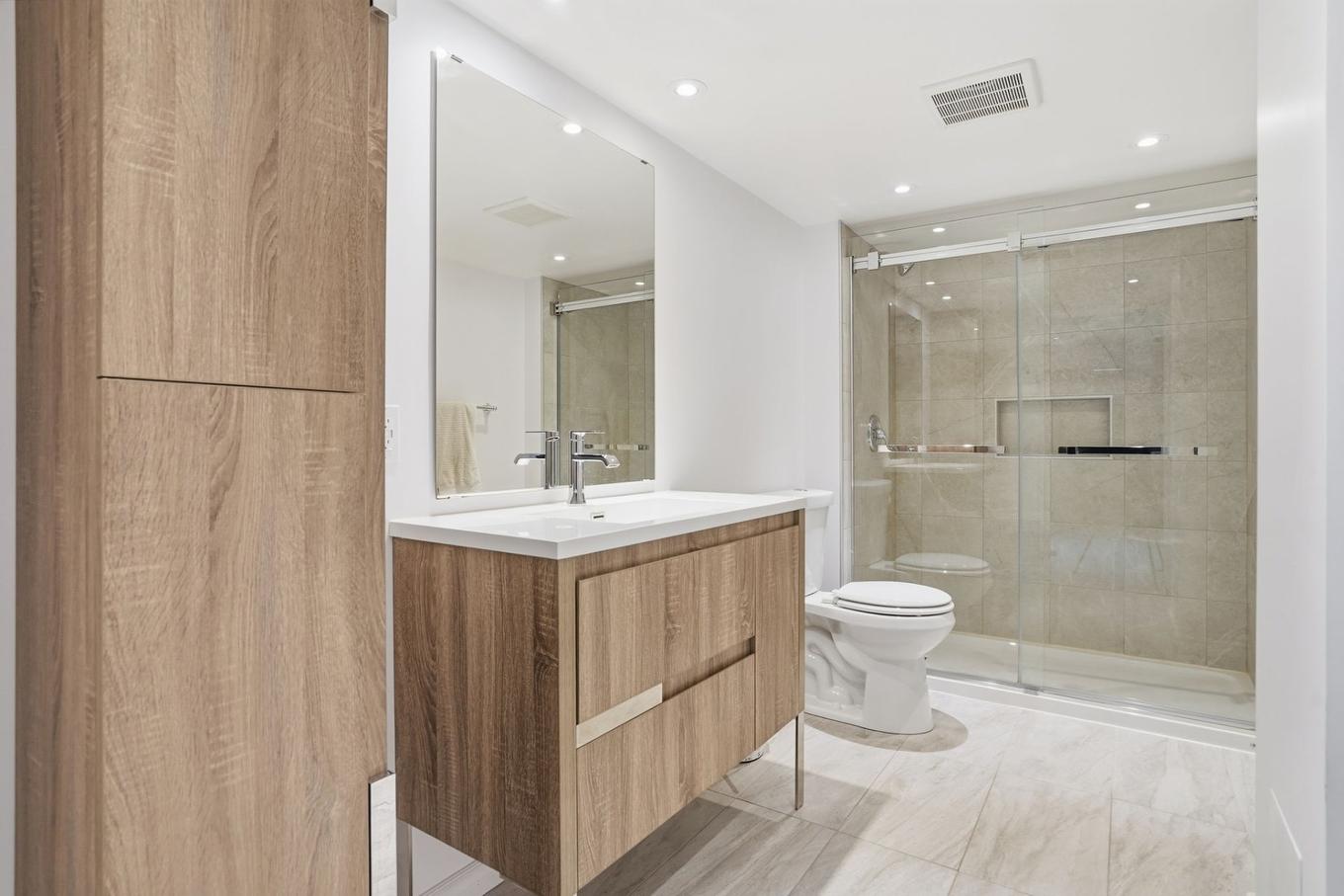 Salle de bains - 18 Rue Keats, Montréal (Pierrefonds-Roxboro), QC - Indoor Photo Showing Bathroom