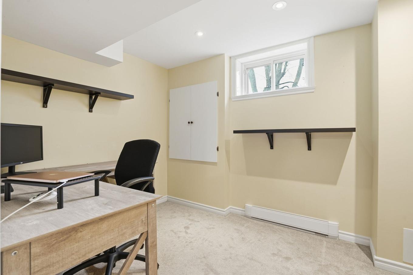 Chambre à coucher - 18 Rue Keats, Montréal (Pierrefonds-Roxboro), QC - Indoor Photo Showing Office