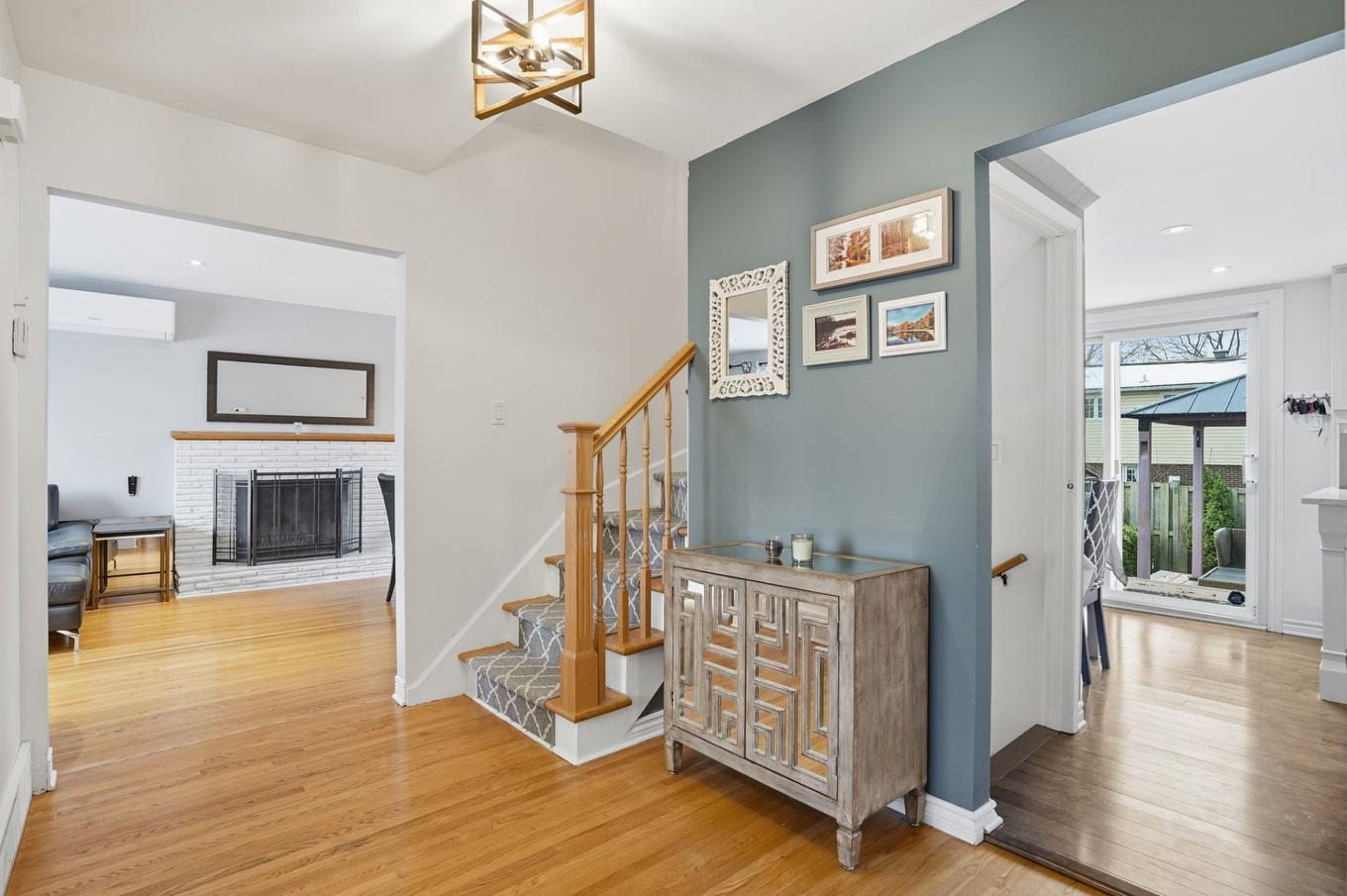 Intérieur - 18 Rue Keats, Montréal (Pierrefonds-Roxboro), QC - Indoor Photo Showing Other Room