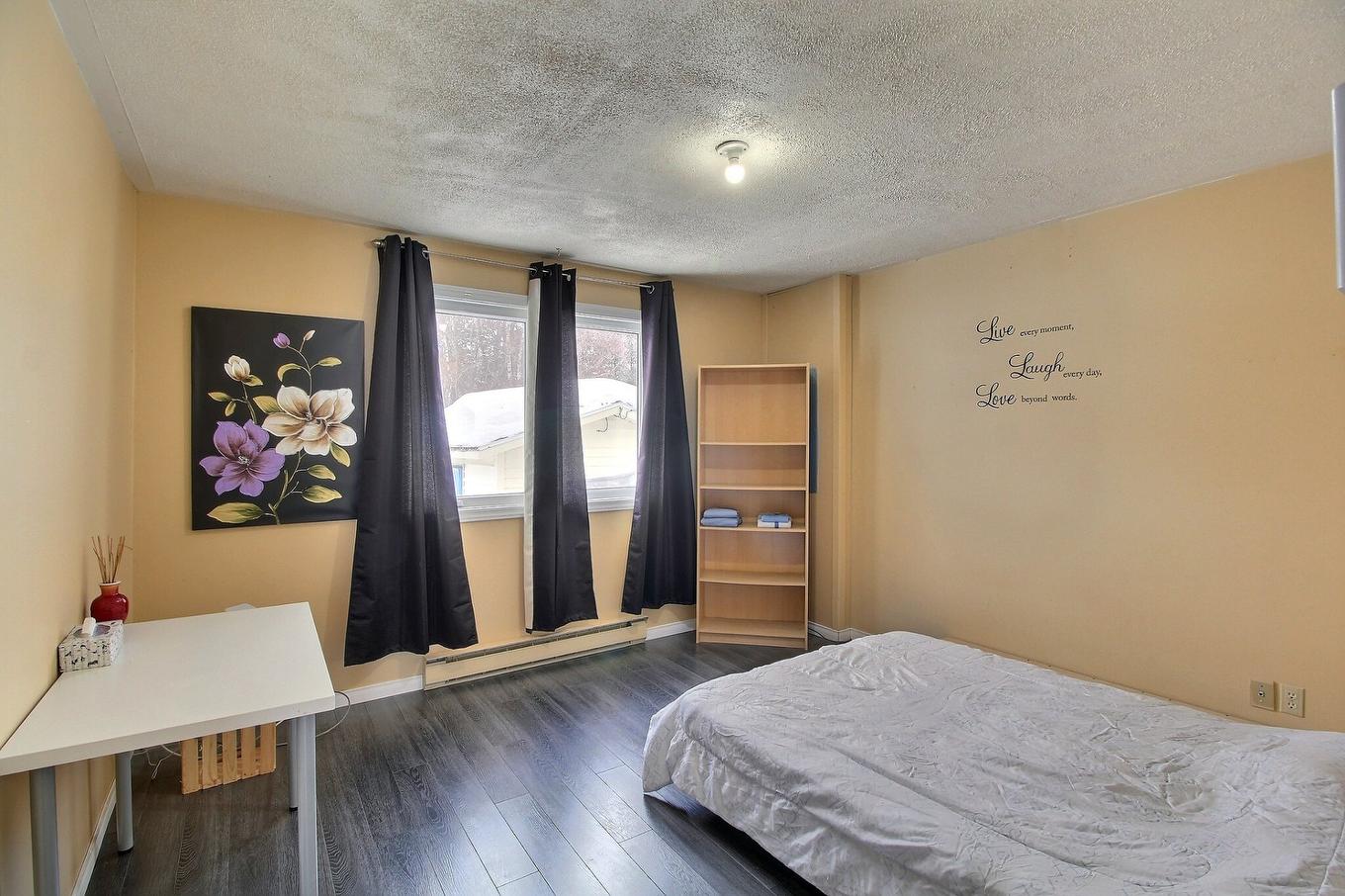 Chambre à coucher principale - 73 Rue Des Cèdres, Lebel-Sur-Quévillon, QC - Indoor Photo Showing Bedroom