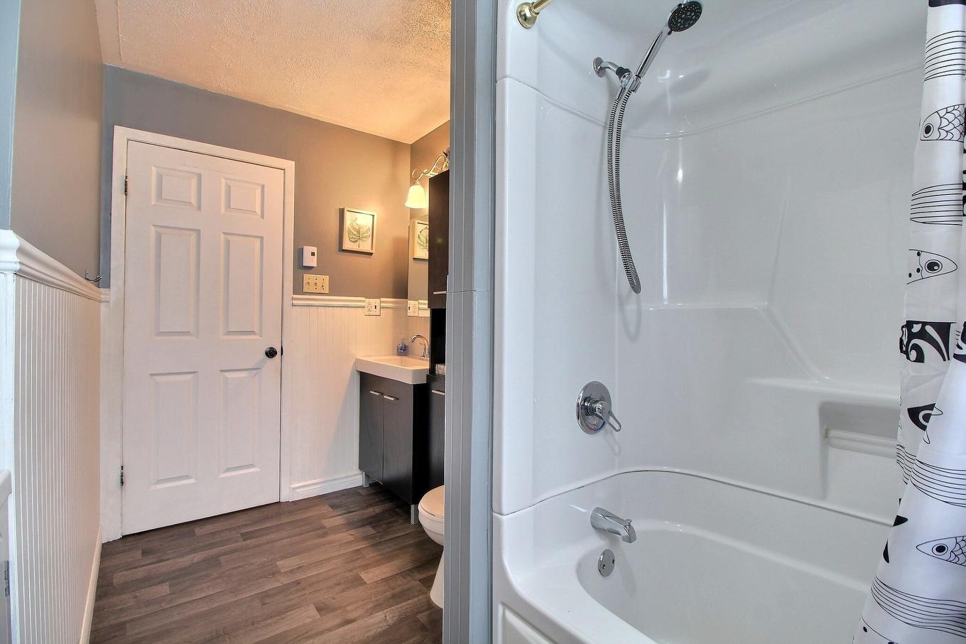 Salle de bains - 73 Rue Des Cèdres, Lebel-Sur-Quévillon, QC - Indoor Photo Showing Bathroom