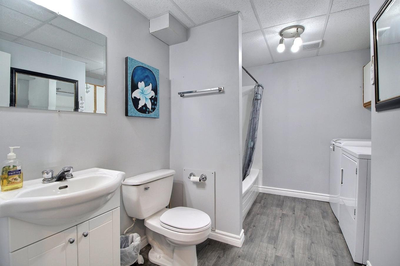 Salle de bains - 73 Rue Des Cèdres, Lebel-Sur-Quévillon, QC - Indoor Photo Showing Bathroom