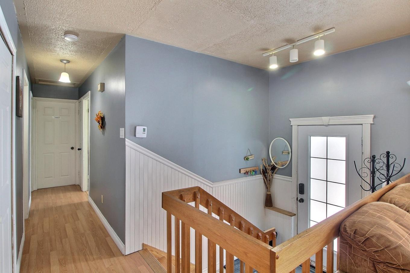 Hall d'entrée/Vestibule - 73 Rue Des Cèdres, Lebel-Sur-Quévillon, QC - Indoor Photo Showing Other Room