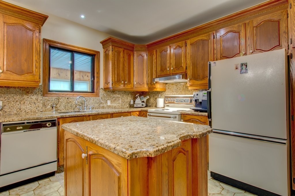 Kitchen - 44 Rue Bourassa, Granby, QC - Indoor Photo Showing Kitchen