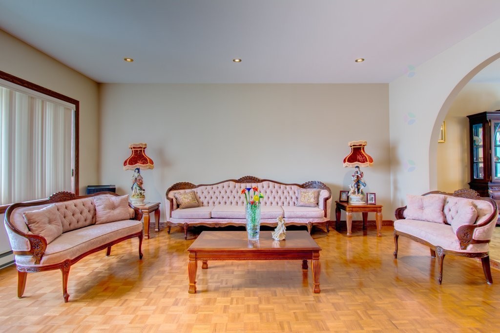 Living Room - 44 Rue Bourassa, Granby, QC - Indoor Photo Showing Living Room