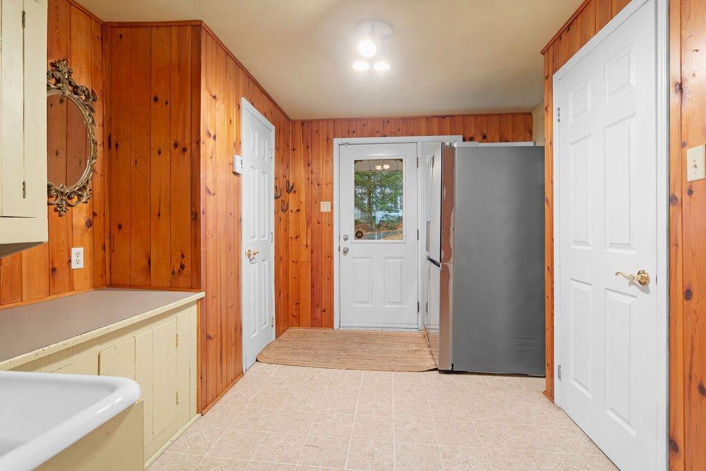 Hall d'entrée/Vestibule - 277 Ch. Yves-Quesnel, Rigaud, QC - Indoor Photo Showing Other Room