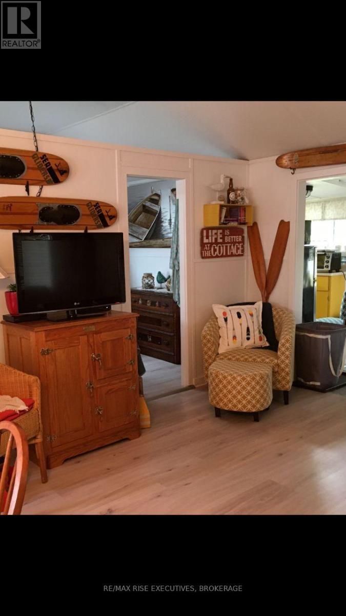 5065 Lower Round Lake Road, Frontenac (Frontenac South), ON - Indoor