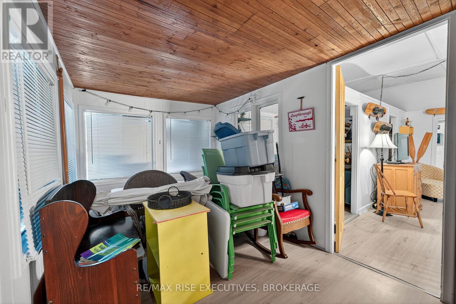 5065 Lower Round Lake Road, Frontenac (Frontenac South), ON - Indoor