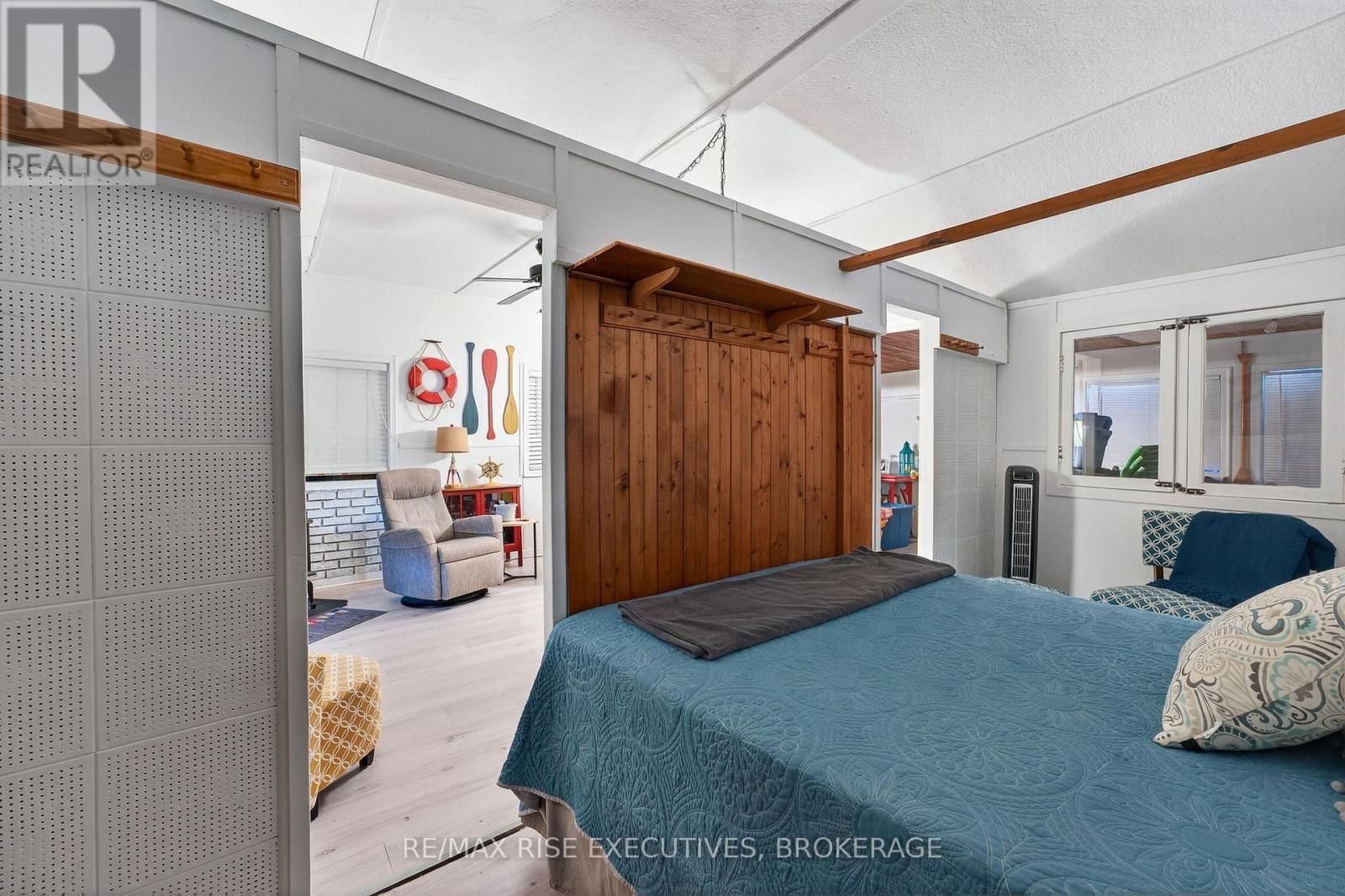 5065 Lower Round Lake Road, Frontenac (Frontenac South), ON - Indoor Photo Showing Bedroom