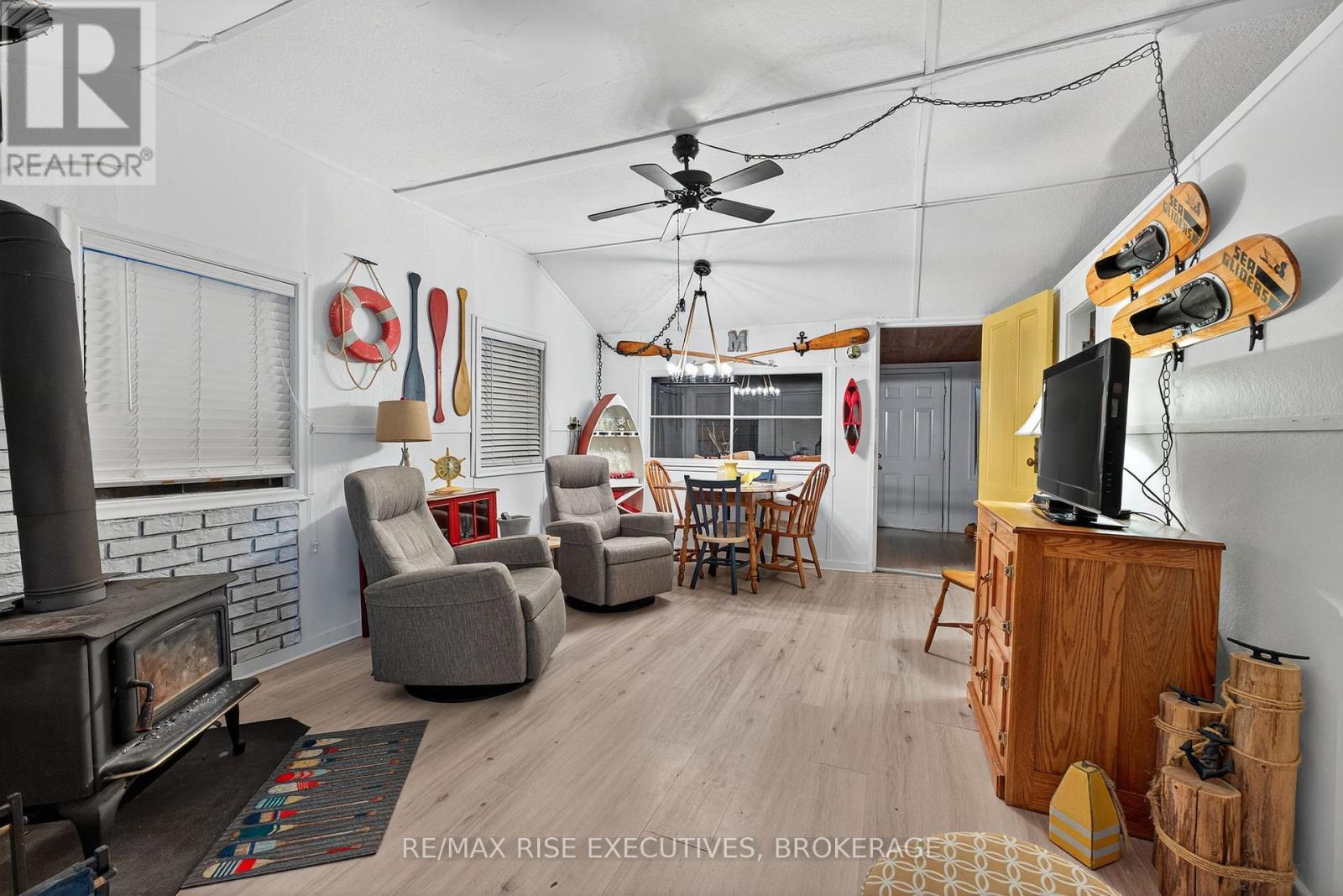 5065 Lower Round Lake Road, Frontenac (Frontenac South), ON - Indoor With Fireplace