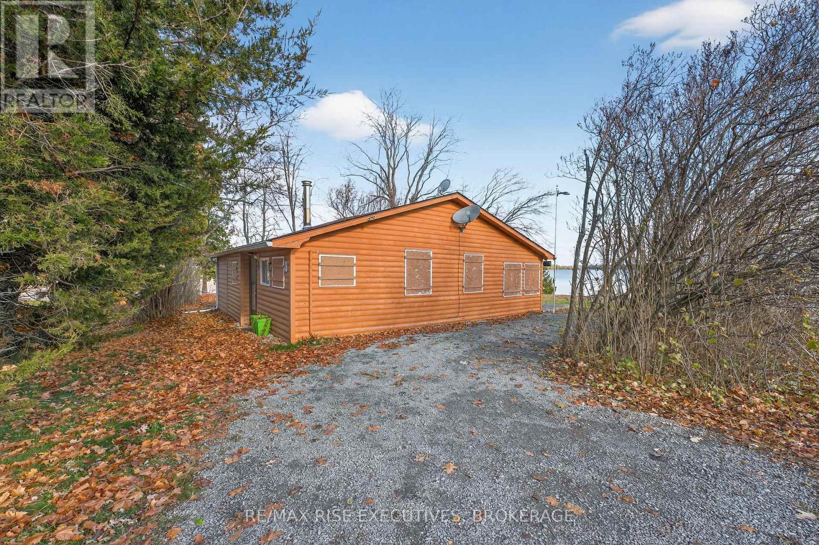 5065 Lower Round Lake Road, Frontenac (Frontenac South), ON - Outdoor
