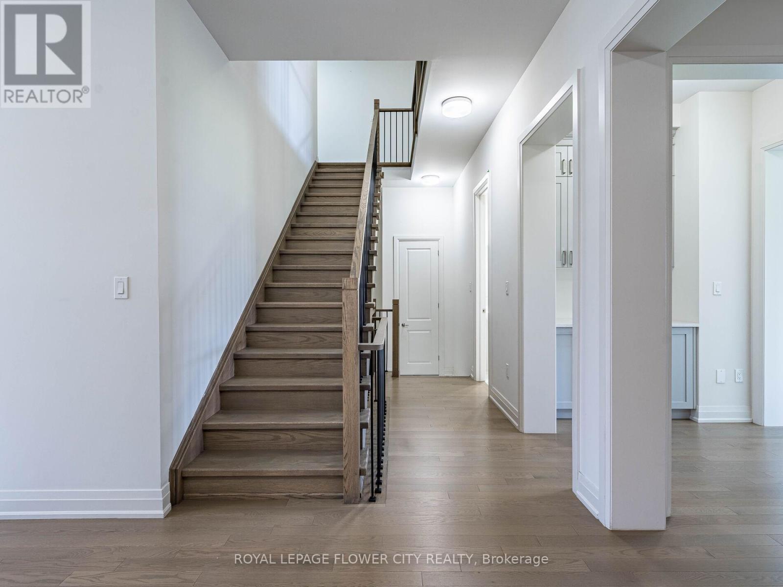 26 Hummingbird Grove, Adjala-Tosorontio, ON - Indoor Photo Showing Other Room