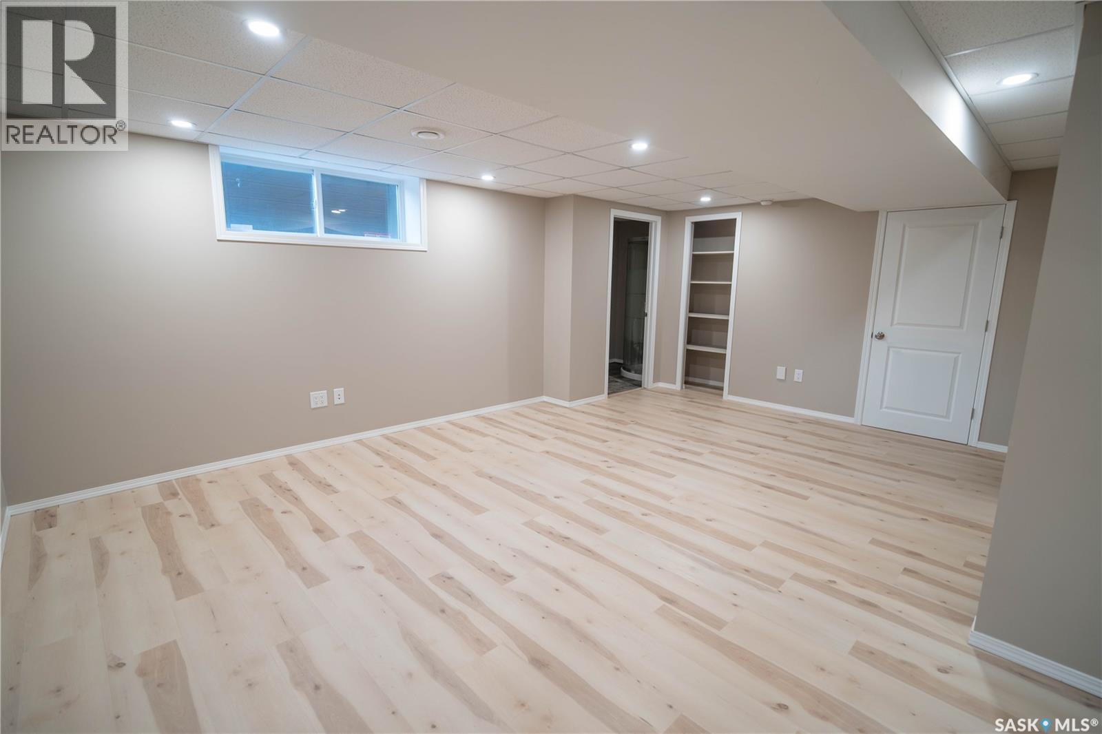 922 Hunter Road, Saskatoon, SK - Indoor Photo Showing Basement