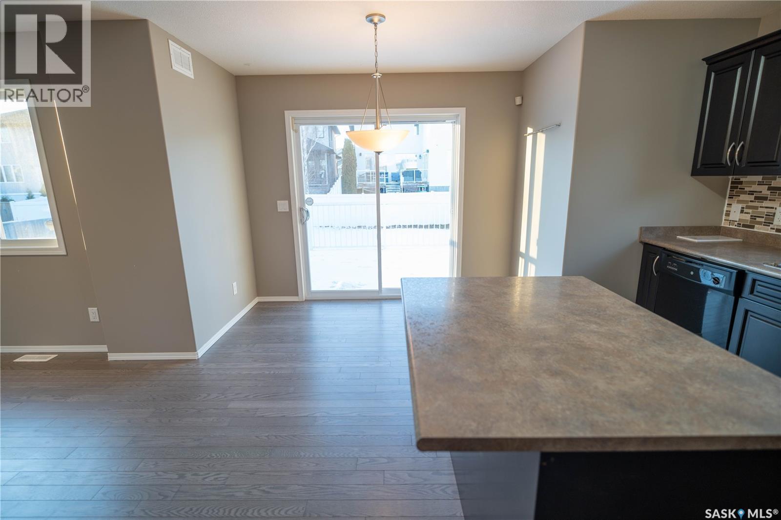 922 Hunter Road, Saskatoon, SK - Indoor