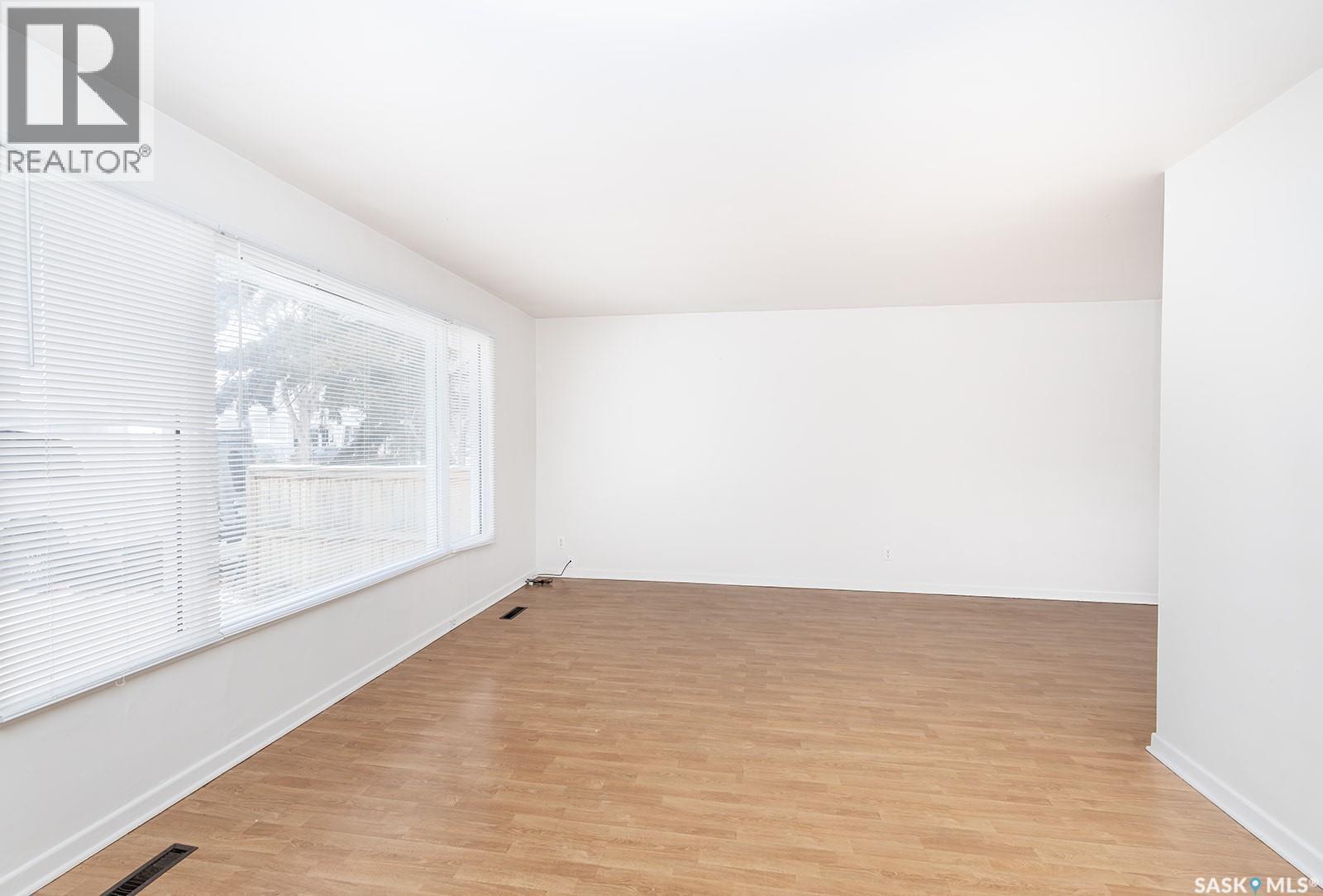 1312 13Th Street E, Saskatoon, SK - Indoor Photo Showing Other Room