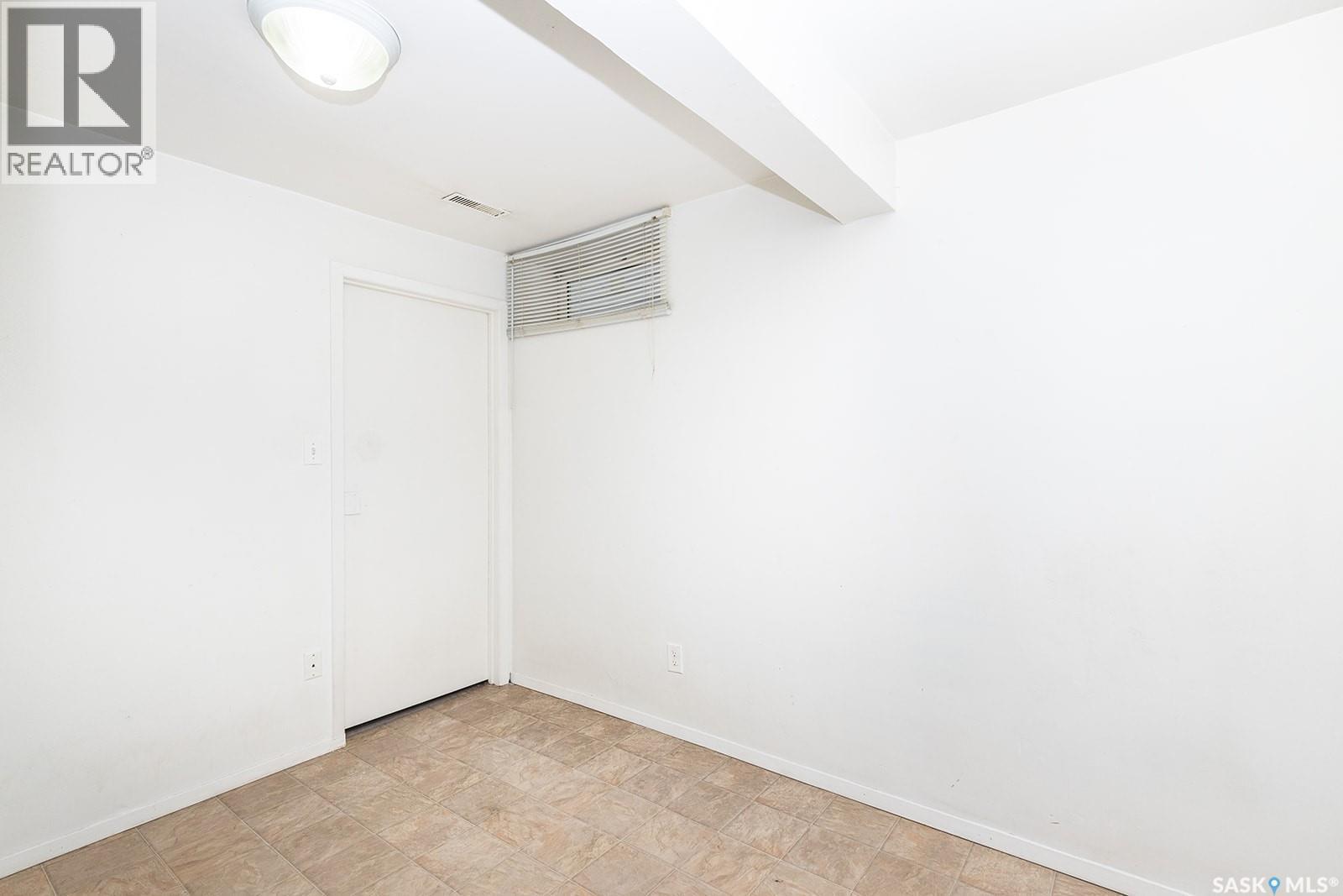 1312 13Th Street E, Saskatoon, SK - Indoor Photo Showing Other Room