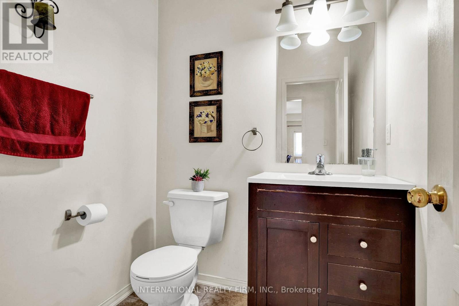 26 Peacock Crescent, Ajax, ON - Indoor Photo Showing Bathroom