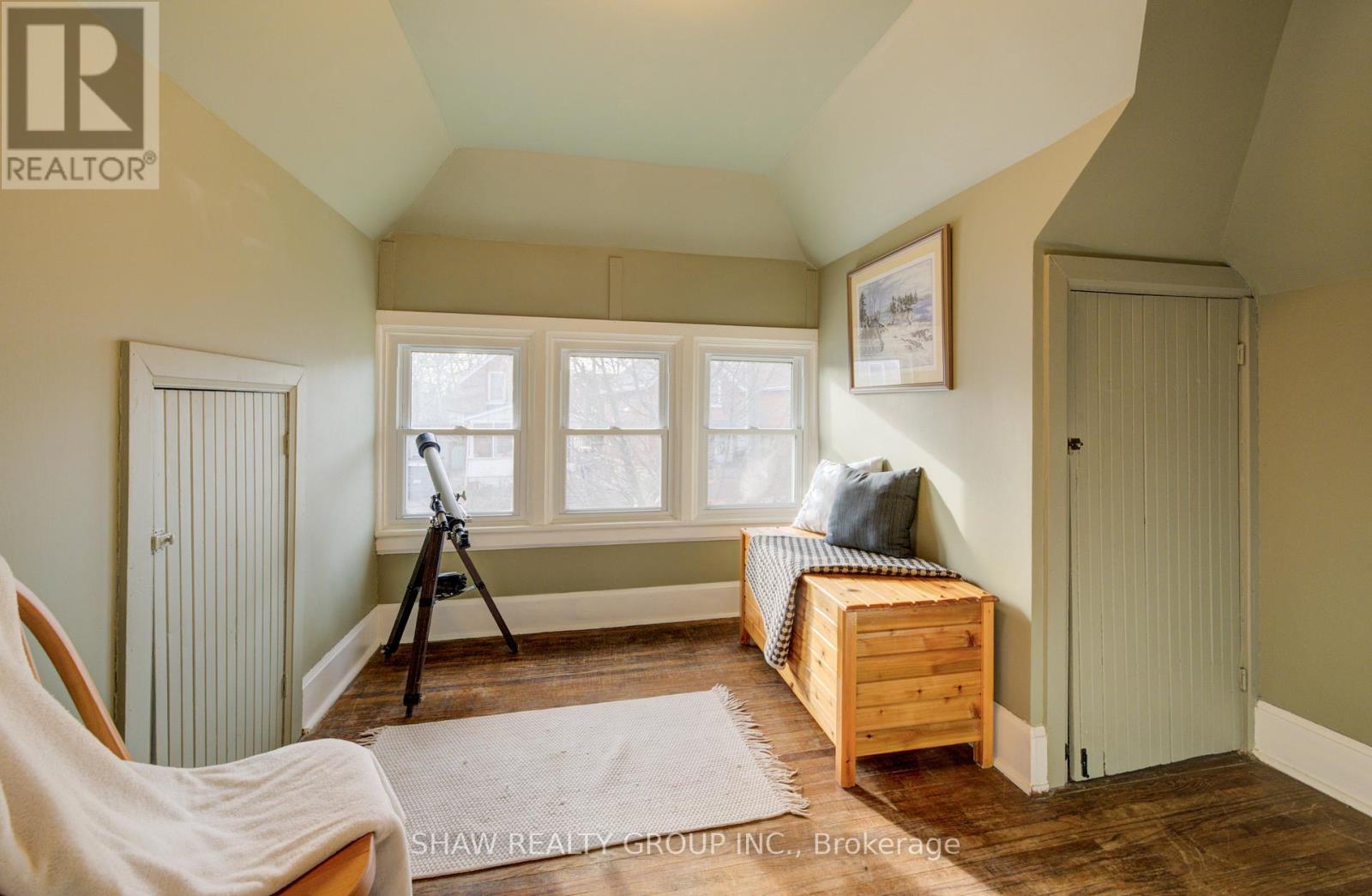 195 Edinburgh Road N, Guelph, ON - Indoor